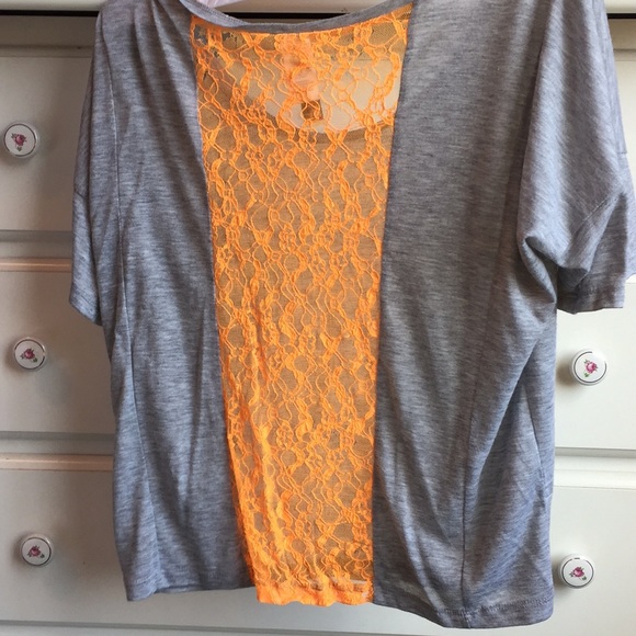 Blouse - Picture 2 of 2